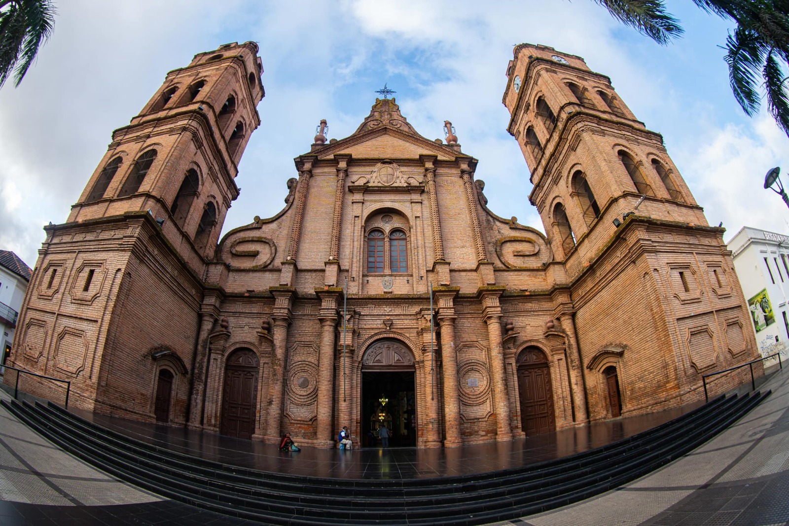 Catedral Basílica Menor de San Lorenzo en Santa Cruz de la Sierra